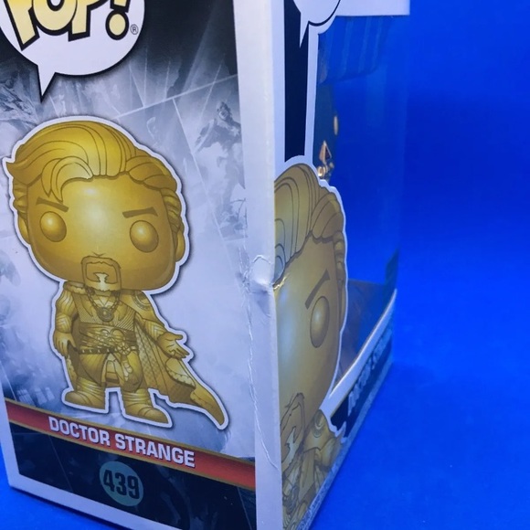 Funko Pop! Marvel Studios: The First 10 Years #439 Doctor Strange - Picture 8 of 9